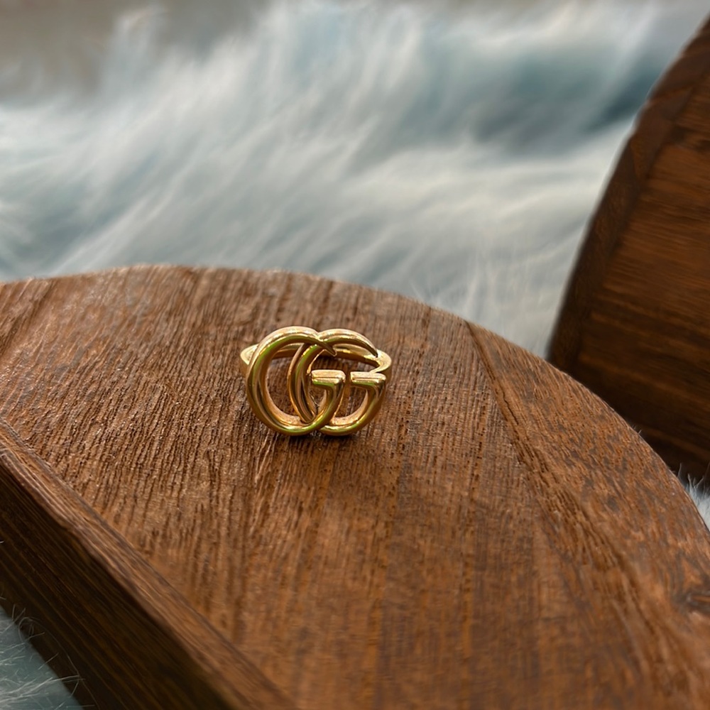 18k Yellow Gold 13mm GG Running Gucci Ring!!